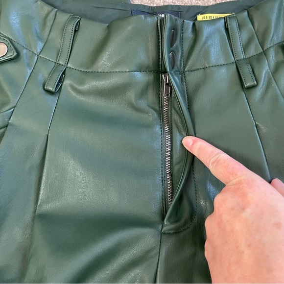 NWT Anthropologie Maeve Faux Leather Pleated Taper Pant Size 4 Dark Green - Picture 11 of 14